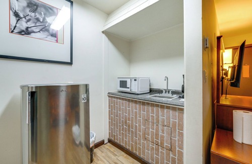 Clarkston Apartment | Slopes-Ready Studio Near Pine Knob
