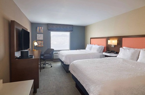 Smithfield Hotel | Smithfield Stay with Indoor Pool, Free Breakfast – Close to Casino