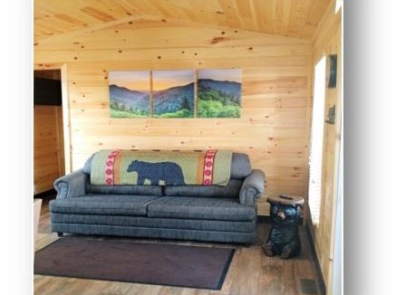 Howell House | Smoky Mountain Chalet Cottage
