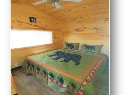 Howell House | Smoky Mountain Chalet Cottage