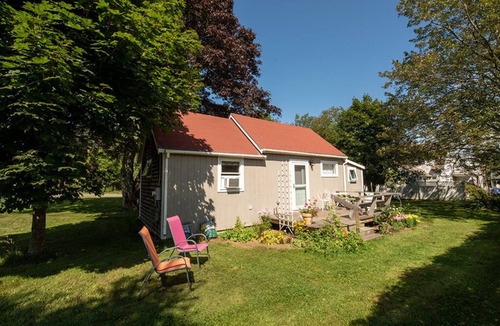 New Harbor Cottage | Snowball Hill Cottage - Near Pemaquid Beach & New Harbor Village.
