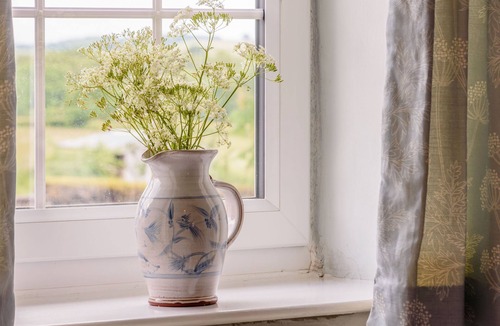 Bramham Cottage | Snowdrop Cottage