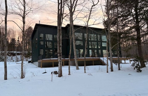 Au Train Cabin | Snowmobile & Ice Fest Suite #1