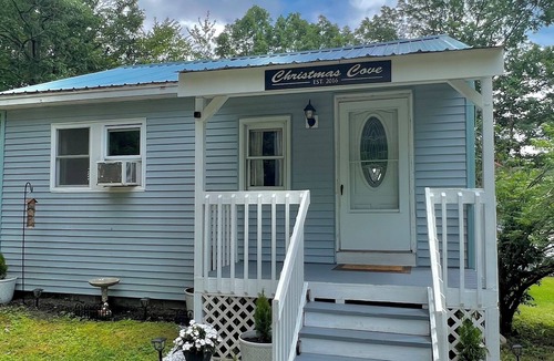 Lyman House | Snowmobilers welcome!! Camp Christmas Cove - Christmas smiles year around