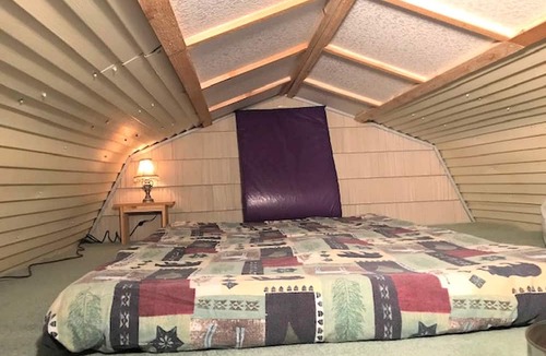 Bryant Cabin | Snug Tiny House Getaway in Elton for Vacations near the Wolf River, Wisconsin