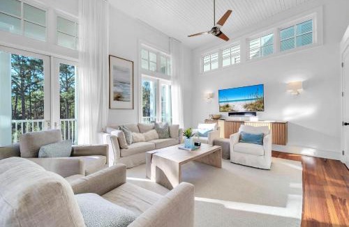 Gulf District House | Sol y Sombra