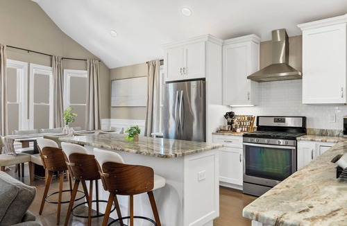 The Port Apartment | Sophisticated 3BR Cambridge Residence w/AC near Harvard & MIT