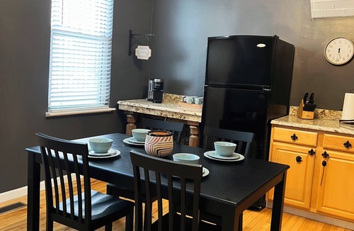 Soulard Apartment | Soulard Luxe Studio- Cozy Studio Apartment. Pet Friendly!