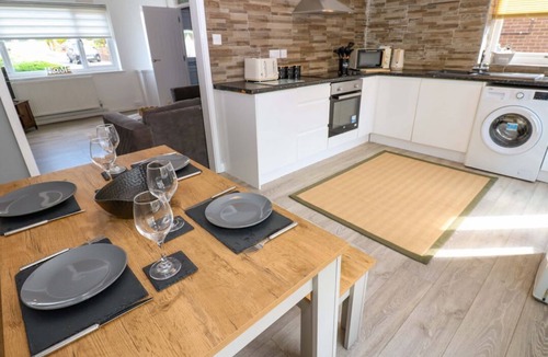Blyth House | South Beach Coastal Cottage, Blyth