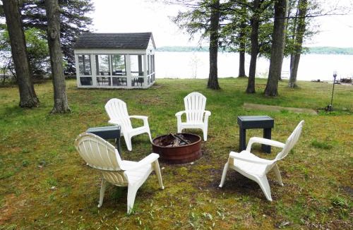Alden House | South Cottage on Torch Lake