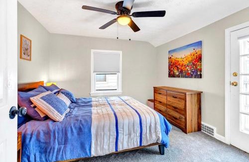 South Euclid House | South Euclid 3BR Cozy Home
