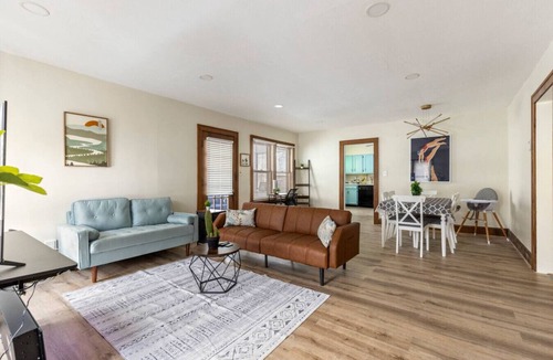 South Euclid House | South Euclid Joy - 5BR Home