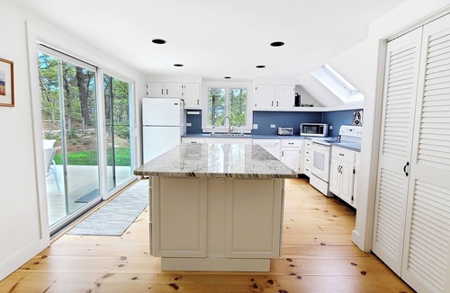 Truro House | South Pamet 4BD-A/C, Deck, Outdoor Shower, Linens Included, Only Steps to BALLSTON BEACH-1-Min Bike Ride!