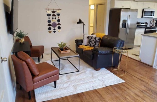 Wichita House | South Side Chic 3Br 1Ba 10mn to McConnell Spirit
