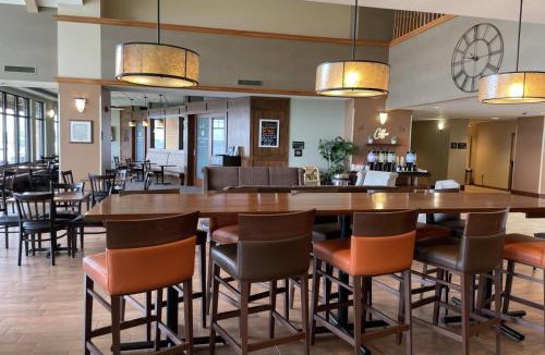 Bemidji Hotel | SouthShore Hotel on Lake Bemidji, Trademark Coll by Wyndham