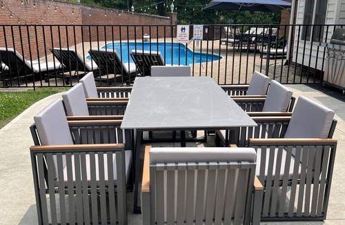 Chillicothe House | Sovereign Summerhill- With a pool & Hot Tub