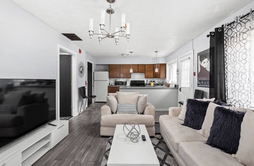 Mapleton/Fall Creek Apartment | Spacious 1-Bedroom Apt in The Heart of Indy!