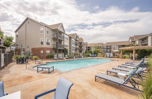 Amarillo Apartment | Spacious 2B2B Wi-Fi, Pool, Gym