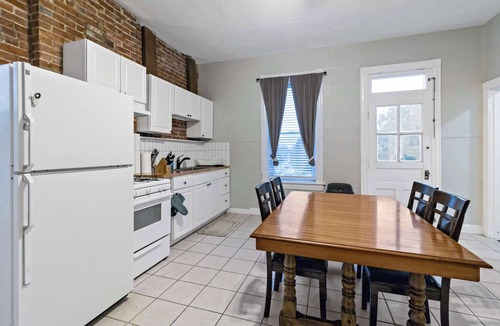 Benton Park Apartment | Spacious 2BR w/Fenced Yard, Office & Fast Wi-Fi, Downtown STL