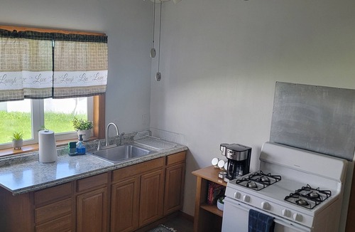 Buffalo Apartment | Spacious 3-bedroom apartment in delightful Buffalo with WiFi, AC TV in each room