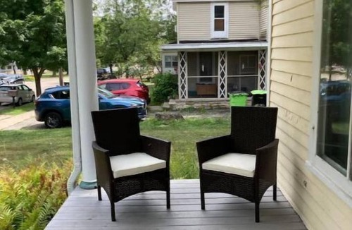 Green Lake House | Spacious 3 Bedroom Home with private porch & yard
