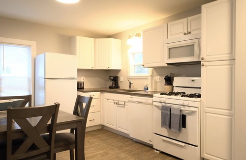 Indian River Apartment | Spacious 3BR Retreat | Perfect for Families!