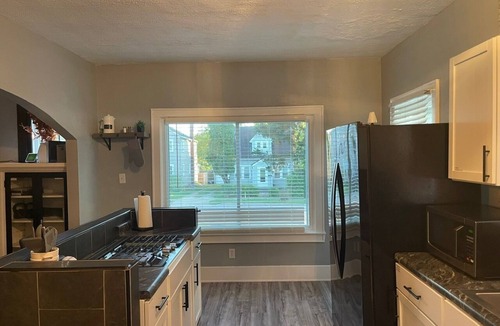 Lansing House | Spacious 4-bedroom house near downtown Lansing
