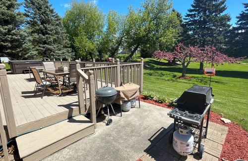Fond du Lac House | Spacious 4-bedroom house EAA week in convenient Fond du Lac