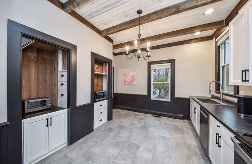 Oswego House | Spacious 5-bedroom farmhouse in charming Oswego with private woods