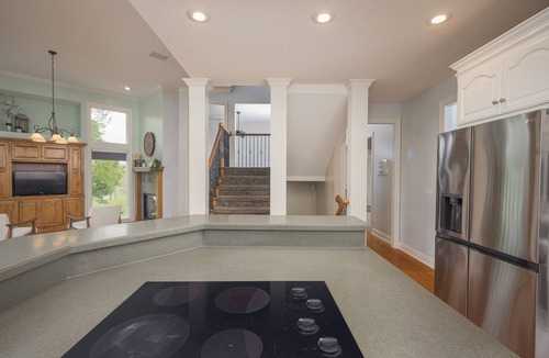 Basehor House | Spacious 5-bedroom house 30 minutes away from Arrowhead and the airport, Golf!