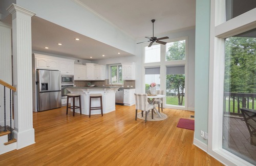 Basehor House | Spacious 5-bedroom house 30 minutes away from Arrowhead and the airport, Golf!
