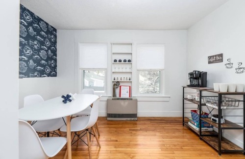 Old Orchard Beach House | Spacious 5 BR Coastal Retreat - Perfect 4 Groups