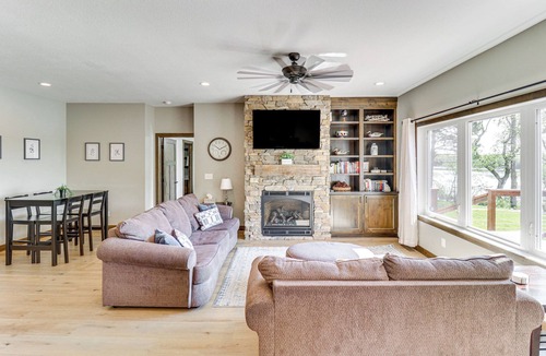Alexandria House | Spacious 6BR Lake Victoria Retreat w/Private Dock