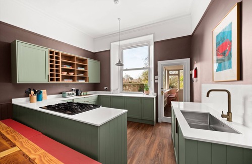 St. Andrews Cottage | Spacious 7-Bedroom Georgian Townhouse in St Andrews, Walk to Old Course, West Sands & Town