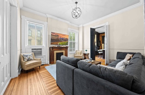 Limerick House | Spacious 8-BR Home Near Bourbon Trail Attractions!