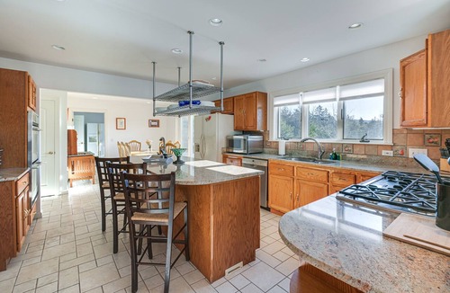 Mount Desert House | Spacious Acadia Abode w/Fire Pit & Patio