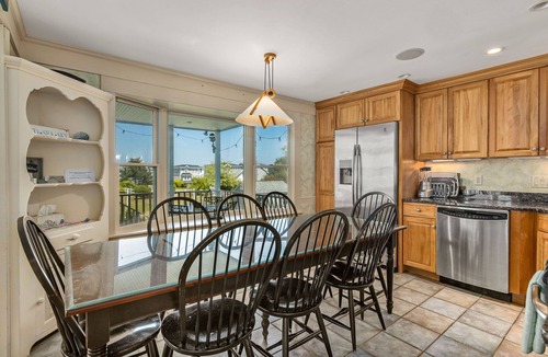 Wells House | Spacious Beach Villa - Ocean Views - 3 Minute Walk to Shore - Available All Year