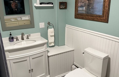 Provincetown Condo | Spacious, bright 3-bedroom, Center of Town with Parking