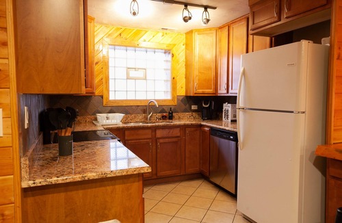 Friendship Cabin | Spacious cabin with two full kitchens