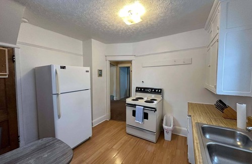 Sault Ste. Marie Apartment | Spacious, Clean, 3-bedroom apartment in downtown Sault Ste. Marie