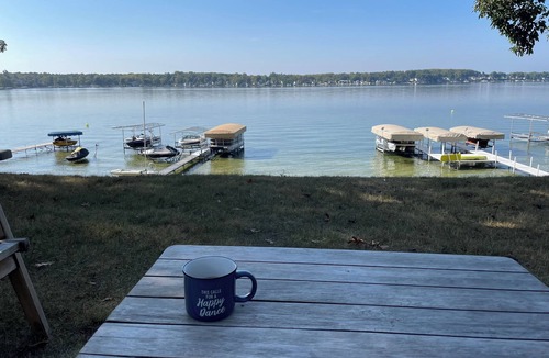 Clear Lake Cottage | Spacious Clear Lake Retreat with private yard and great sandy beach.