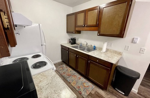 Ligonier Apartment | ★Spacious & Comfy Small-Town Gem♥ | ♛King Bed, pkg