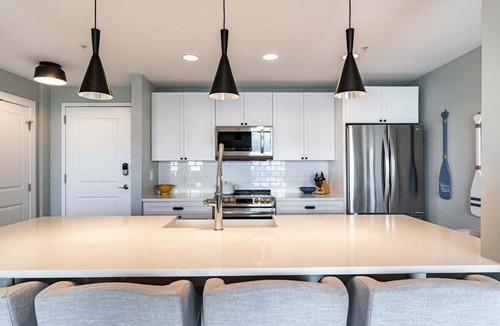 Grand Haven Condo | Spacious Condo Perfect for Fun Family Getaways