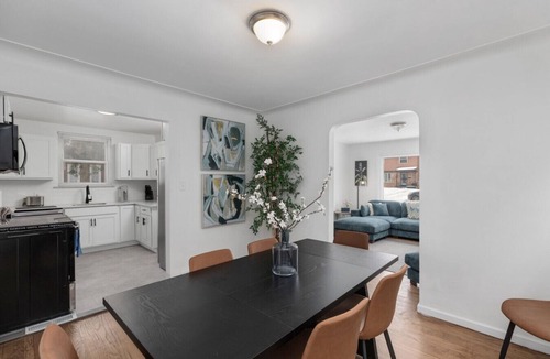Detroit House | Spacious Detroit Home | Parking | Sleeps 10