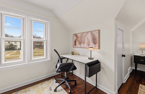 Huntington Woods House | Spacious family-friendly 4 BD home- AC, ping pong, by downtown Royal Oak, Zoo