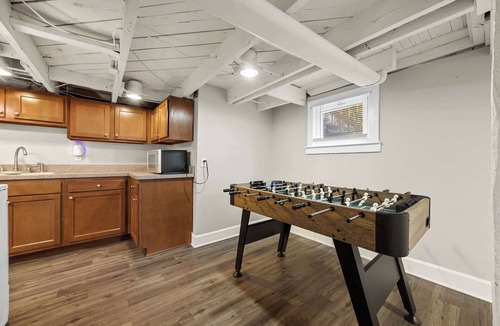 New Albany House | Spacious family-friendly home w/exclusive arcade!