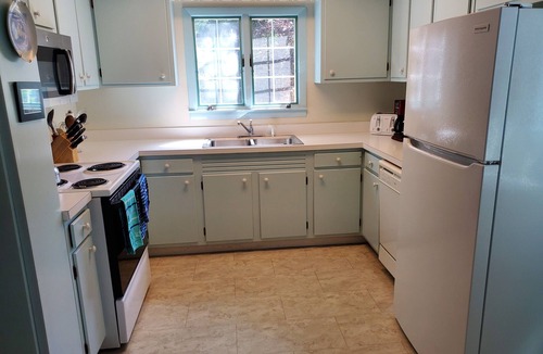 Lagoon Heights House | Spacious family house, short walk to the Lagoon & close to Oak Bluffs center