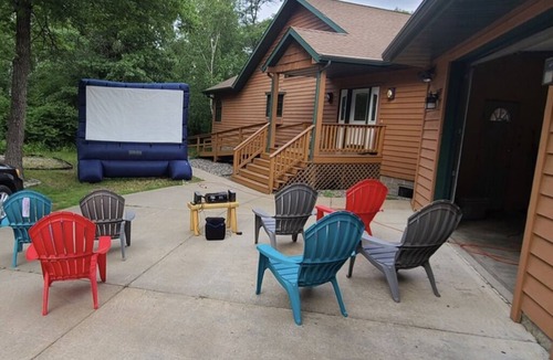 Nevis House | Spacious gathering lake house accommodating up to 20 people