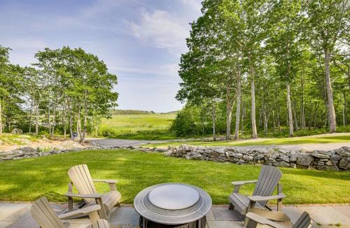 Kennebunkport House | Spacious Kennebunkport Home w/View, 2 Mi to Beach
