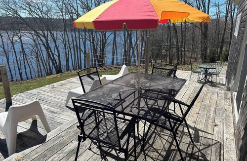 Union Cottage | Spacious Lakefront Cottage in Beautiful Union, Maine